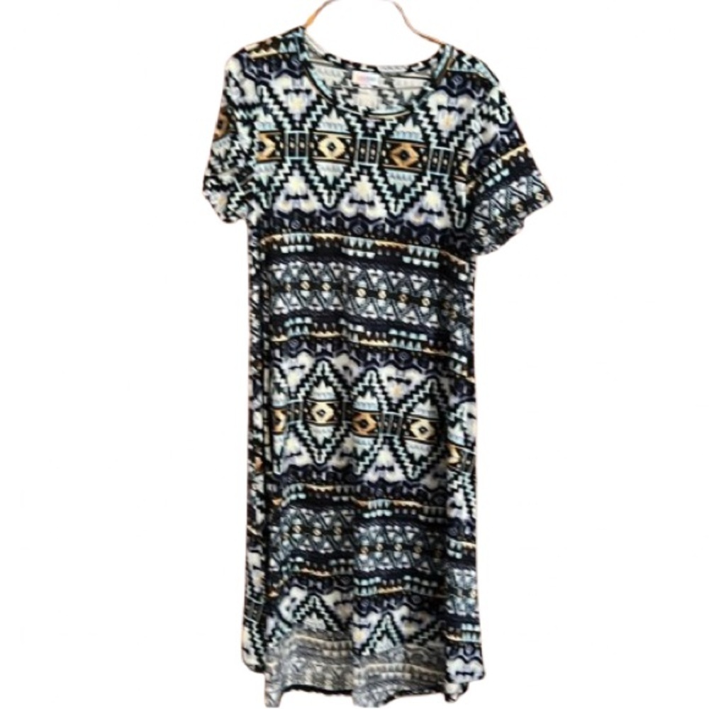 #311 LuLaRoe Carly Medium dress